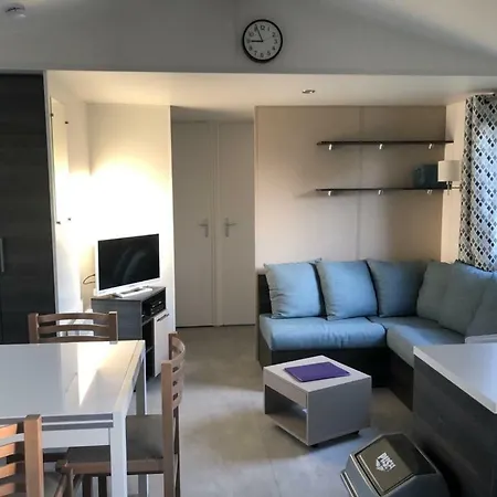 Mobilhome Neuf Aventura 8 Pers 2 Sdb * Les Mathes